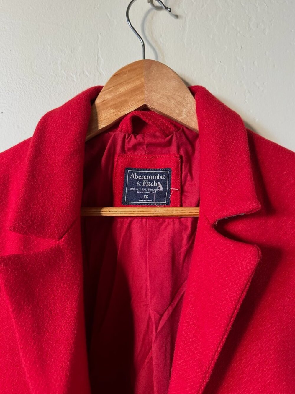 Abercrombie & Fitch Women's Red Wool Blend Dad Coat Button Front Size XS - Picture 3 of 10